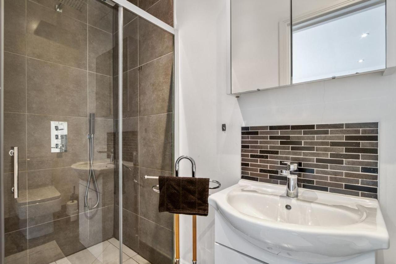 Luxurious Hidden Gem In Wandsworth Apartment London Exterior photo
